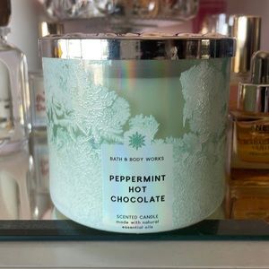 Bath & Body Works 3 Wick Candle